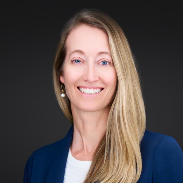 Cara Carmichael headshot