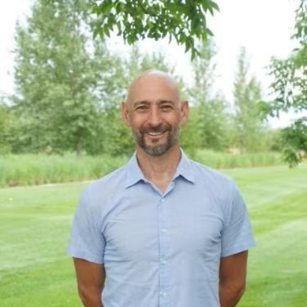Josh Radoff headshot